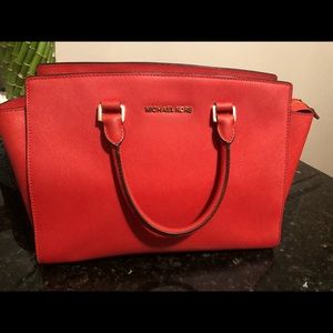 AUTH  Michael Kors Bag